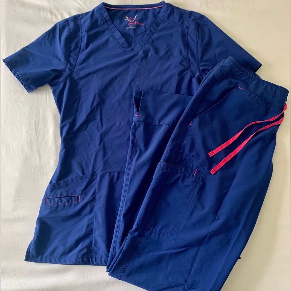 Smitten Women’s Scrubs | SIZE XXS & XS | Dark Blue